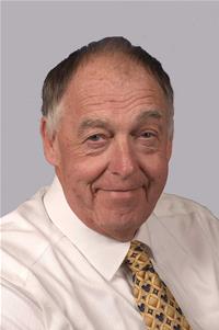 Profile image for Councillor Malcolm Gwinnett