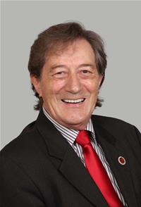 Profile image for Councillor Dr Michael Hardacre